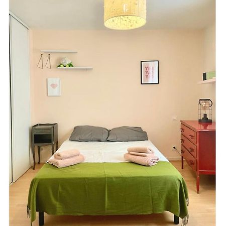 Appartement Calme, A 2 Pas Du Palais Des Papes, Au 3Eme Etage Avignon Bagian luar foto