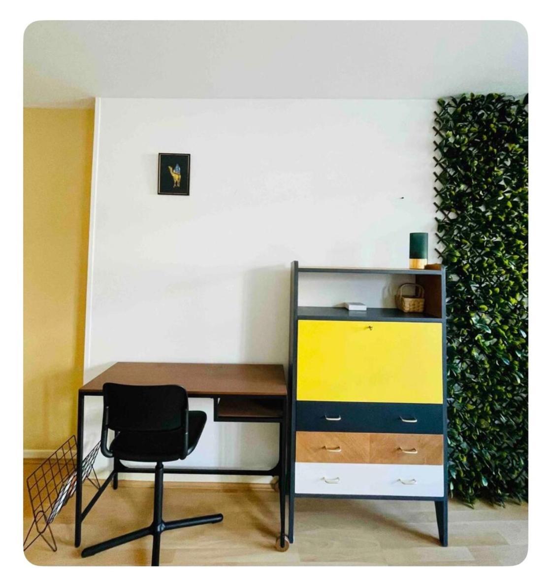 Appartement Calme, A 2 Pas Du Palais Des Papes, Au 3Eme Etage Avignon Bagian luar foto